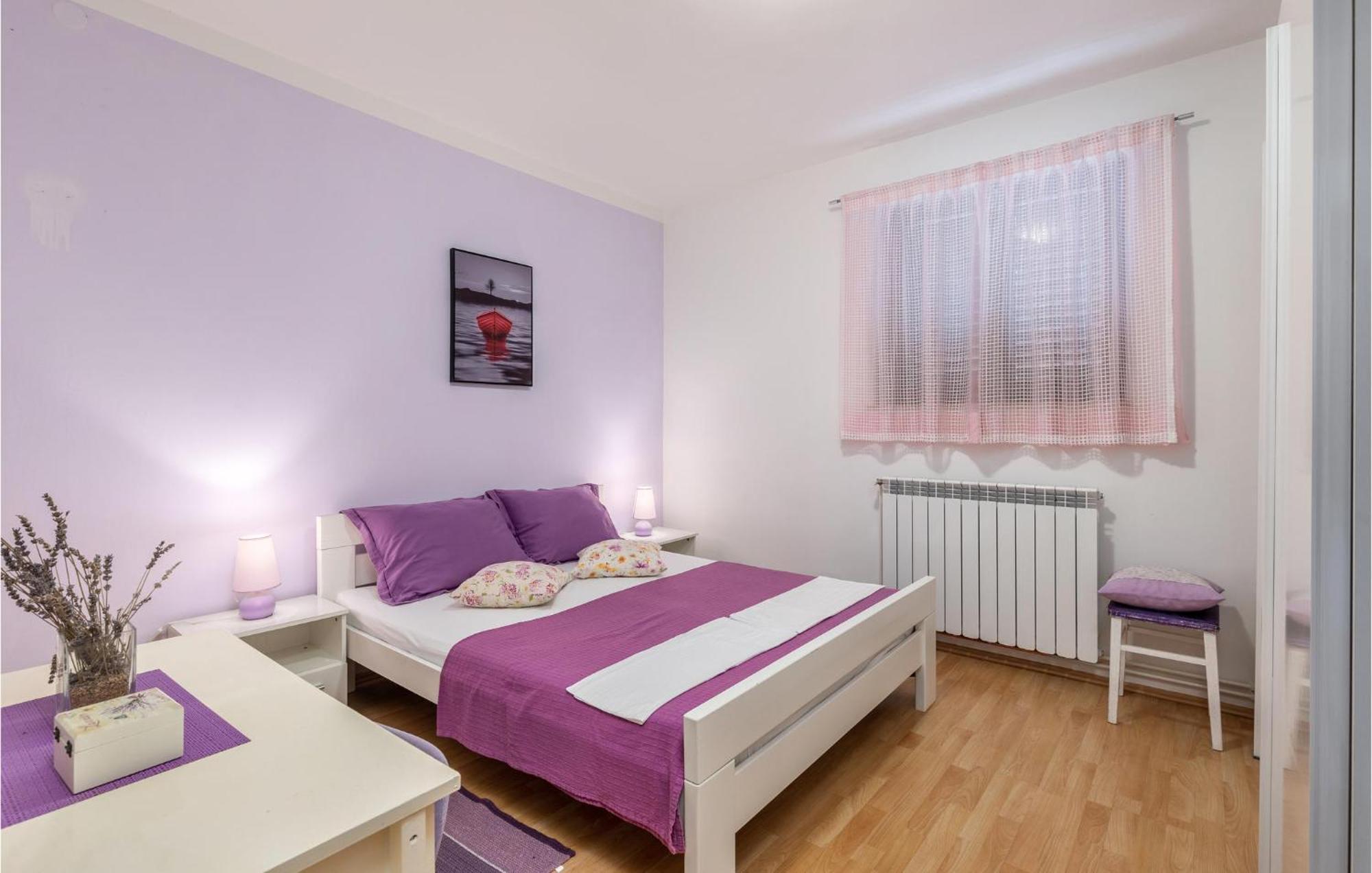 2 Bedroom Gorgeous Apartment In Kostrena Kültér fotó